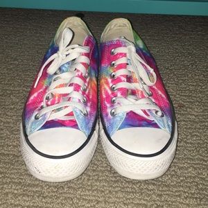 ✨🎨Tie dye women’s converse🎨✨